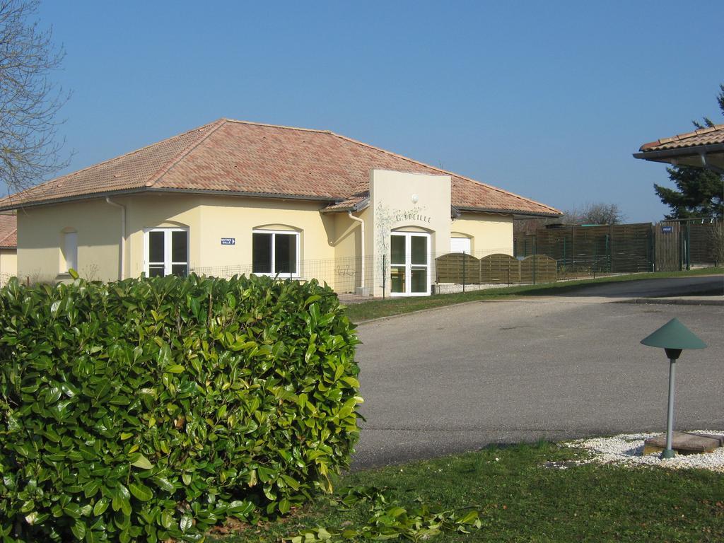 Logis Hotel- Restaurant La Haie Des Vignes Seminaires Et Evenementiel Allain Exteriér fotografie