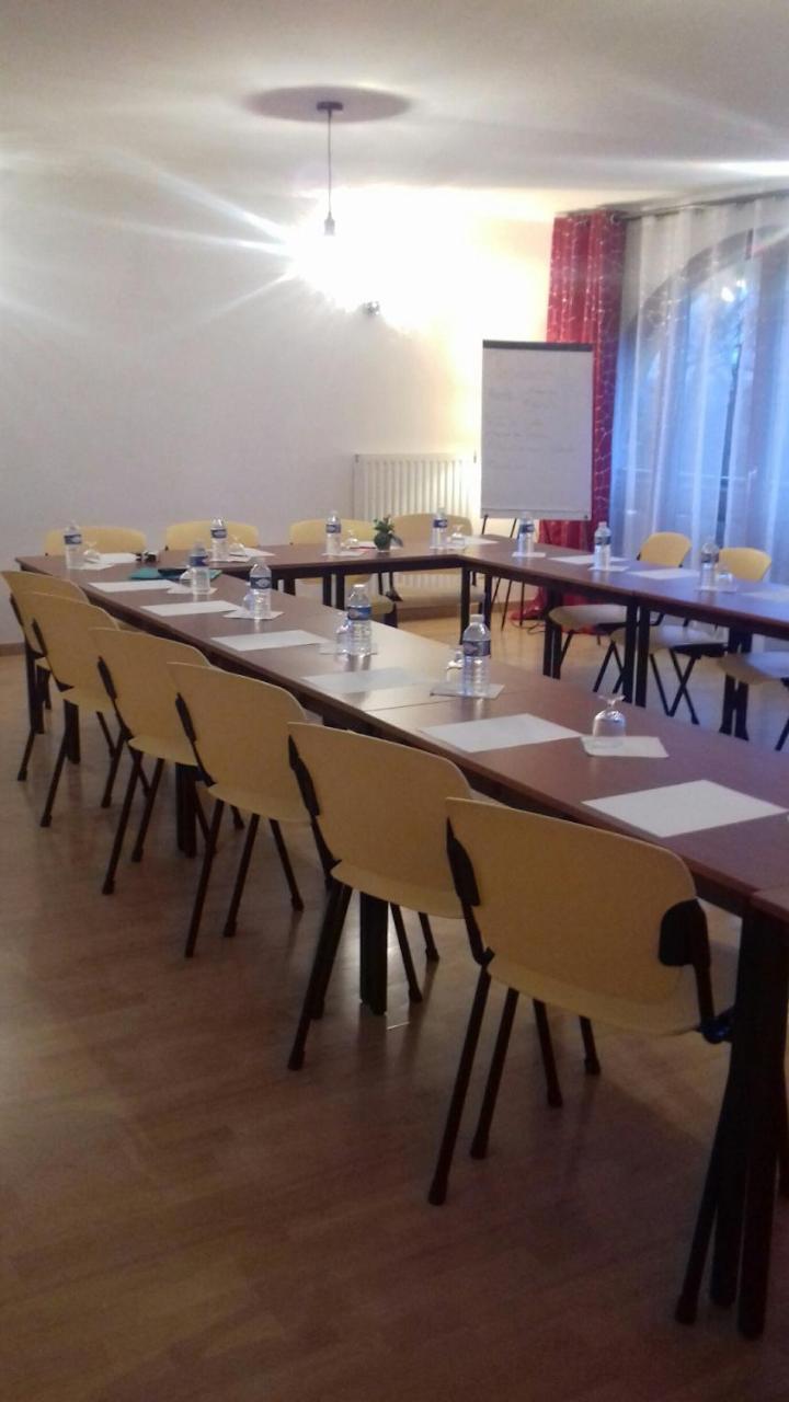 Logis Hotel- Restaurant La Haie Des Vignes Seminaires Et Evenementiel Allain Exteriér fotografie