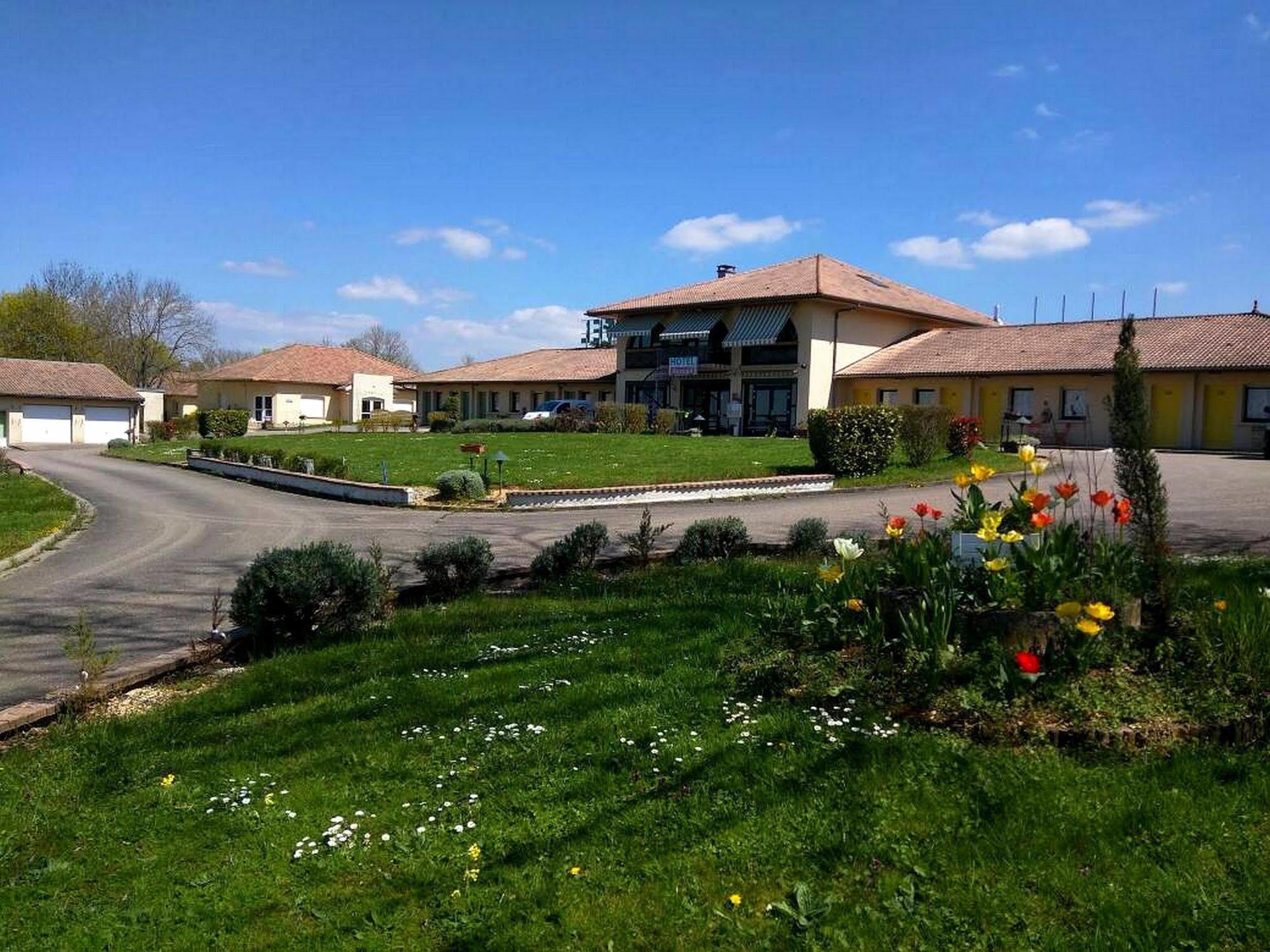 Logis Hotel- Restaurant La Haie Des Vignes Seminaires Et Evenementiel Allain Exteriér fotografie